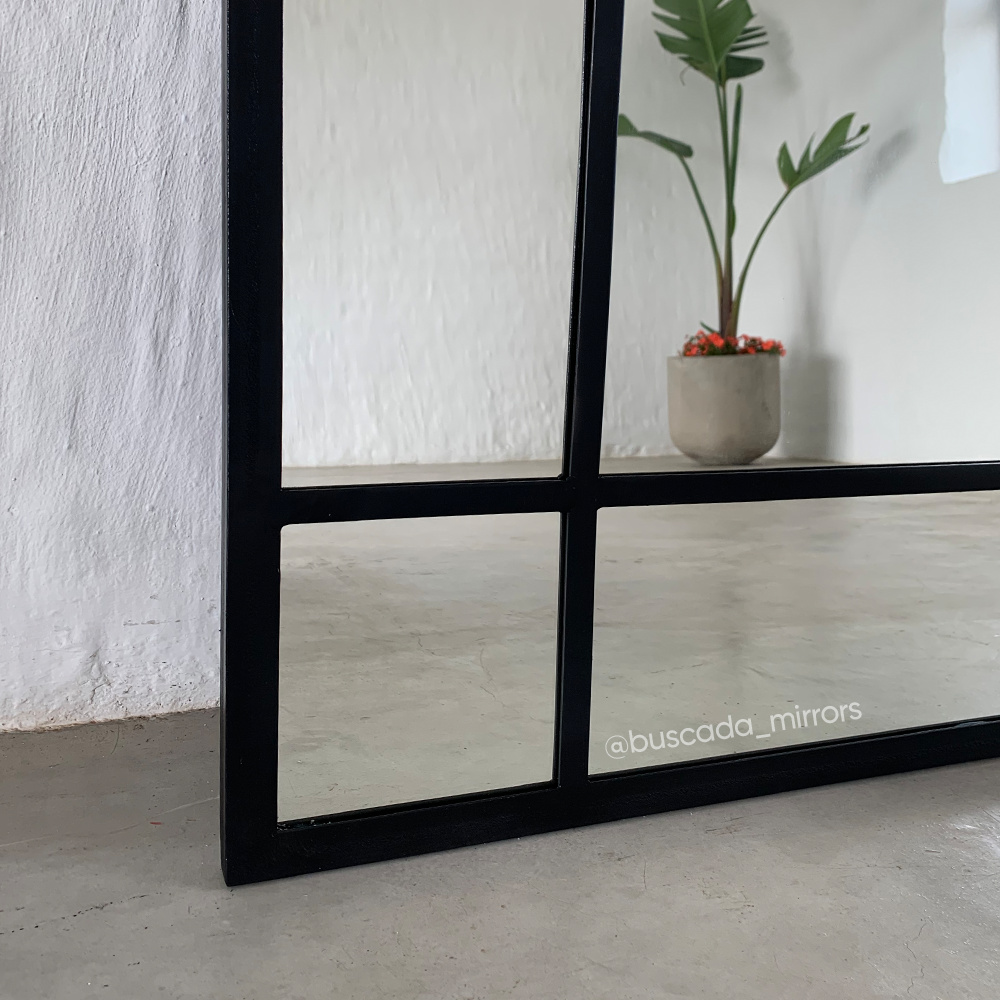 The Essence Mirror