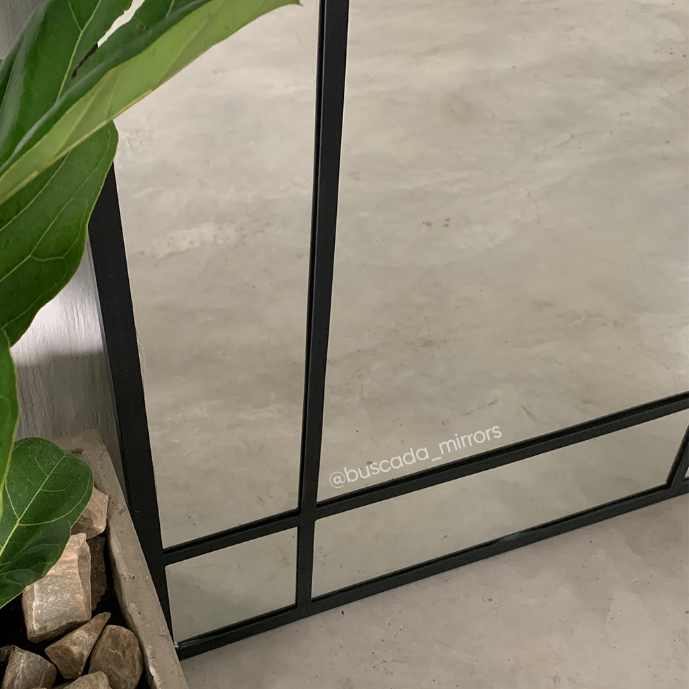 The Essence Mirror